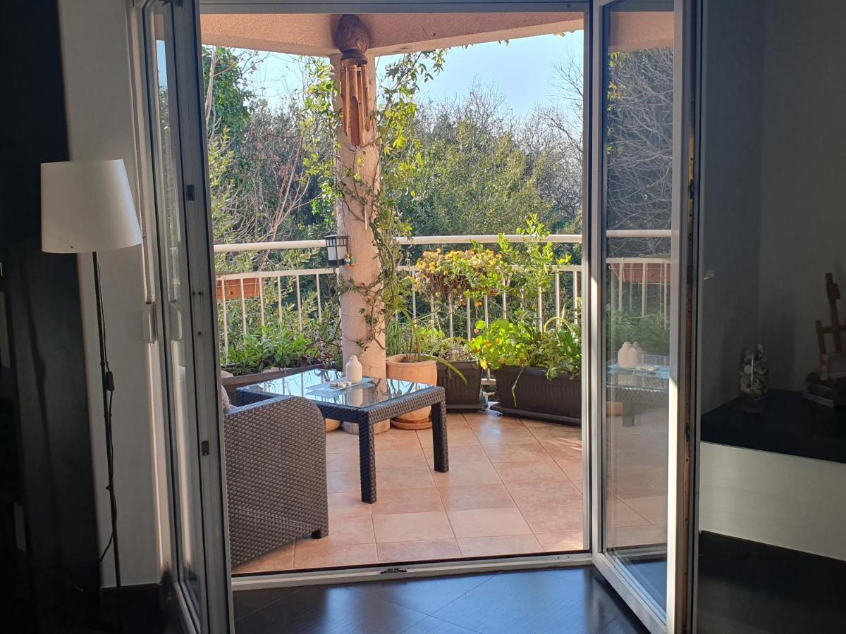 By The Sea Martina Apartment Rijeka Exterior photo